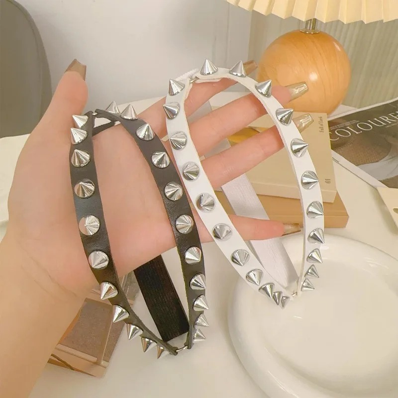 Garter Kaki Model Kerucut Dua  - Body Jewelry Ends ulasan dan harga